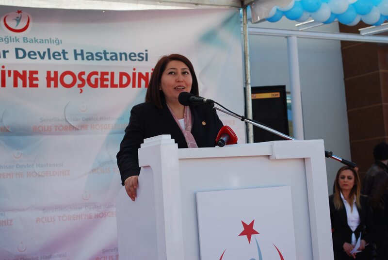 2013 yl Hastanenin Resmi Al ile mam Hatip Ortaokulu'nun temel atma treninden resimler